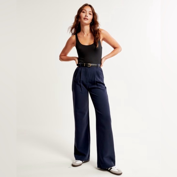 Abercrombie & Fitch Sloane Tailored Pants | Ultra High Rise Wide Leg | Navy 2S - Picture 4 of 13